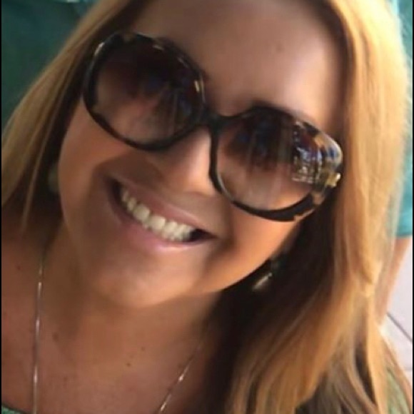 Meet your Posher, Alice - Picture 2 of 2